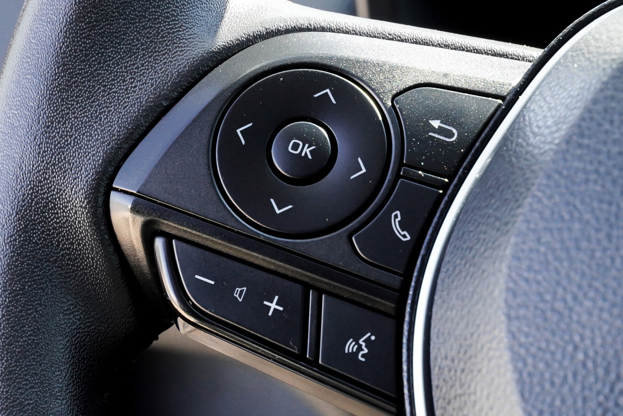 2024 Toyota RAV4 XLE Premium - Photo 33