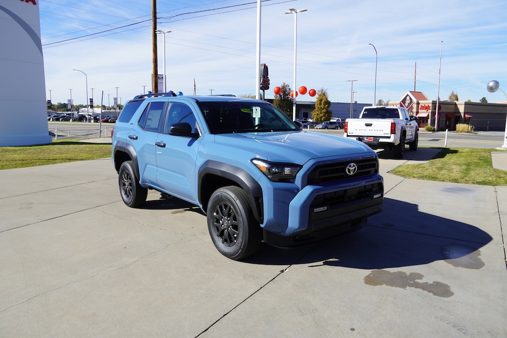 New 2025 Toyota 4Runner SR5 SUV