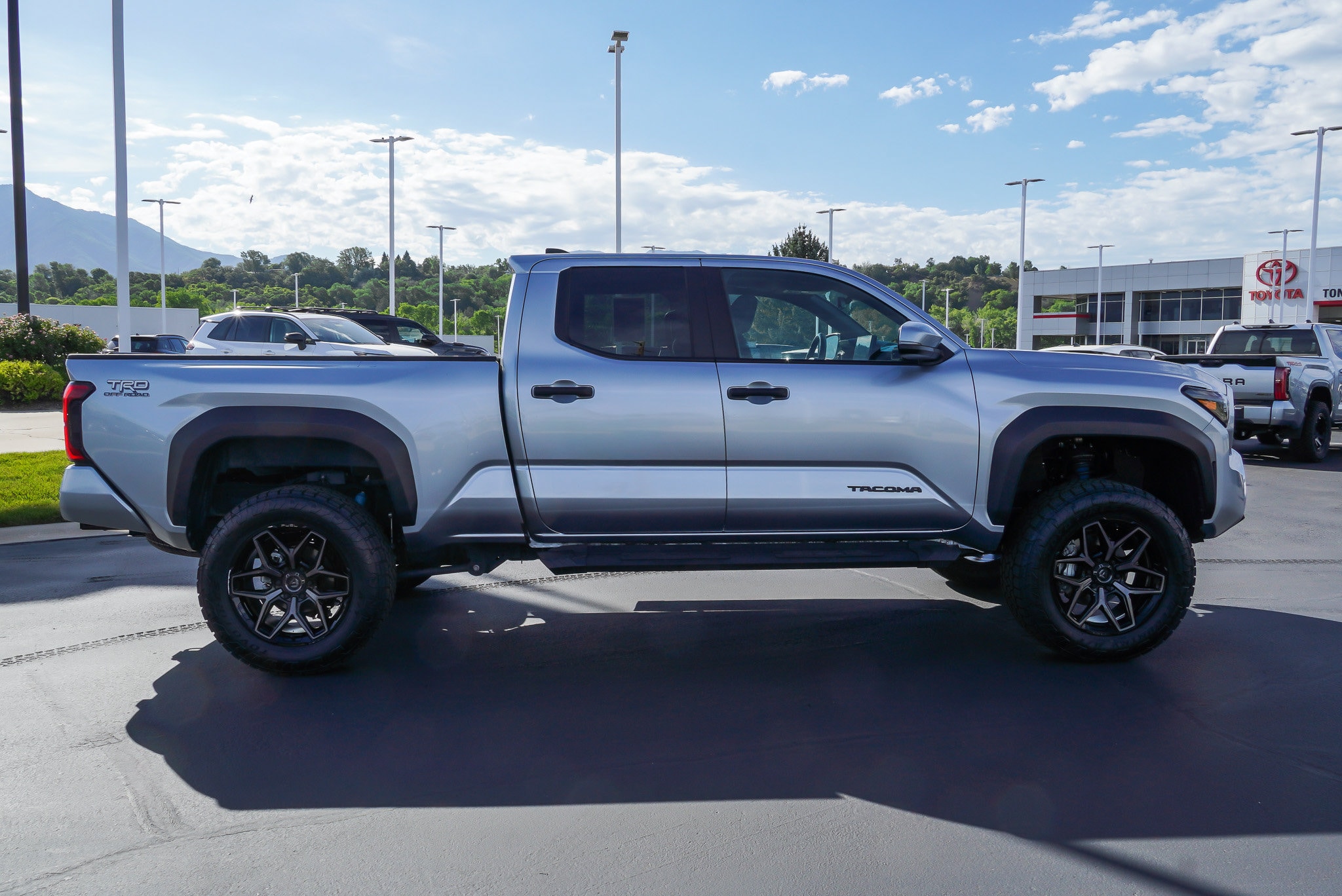 2025 Toyota Tacoma TRD Off Road - Photo 9