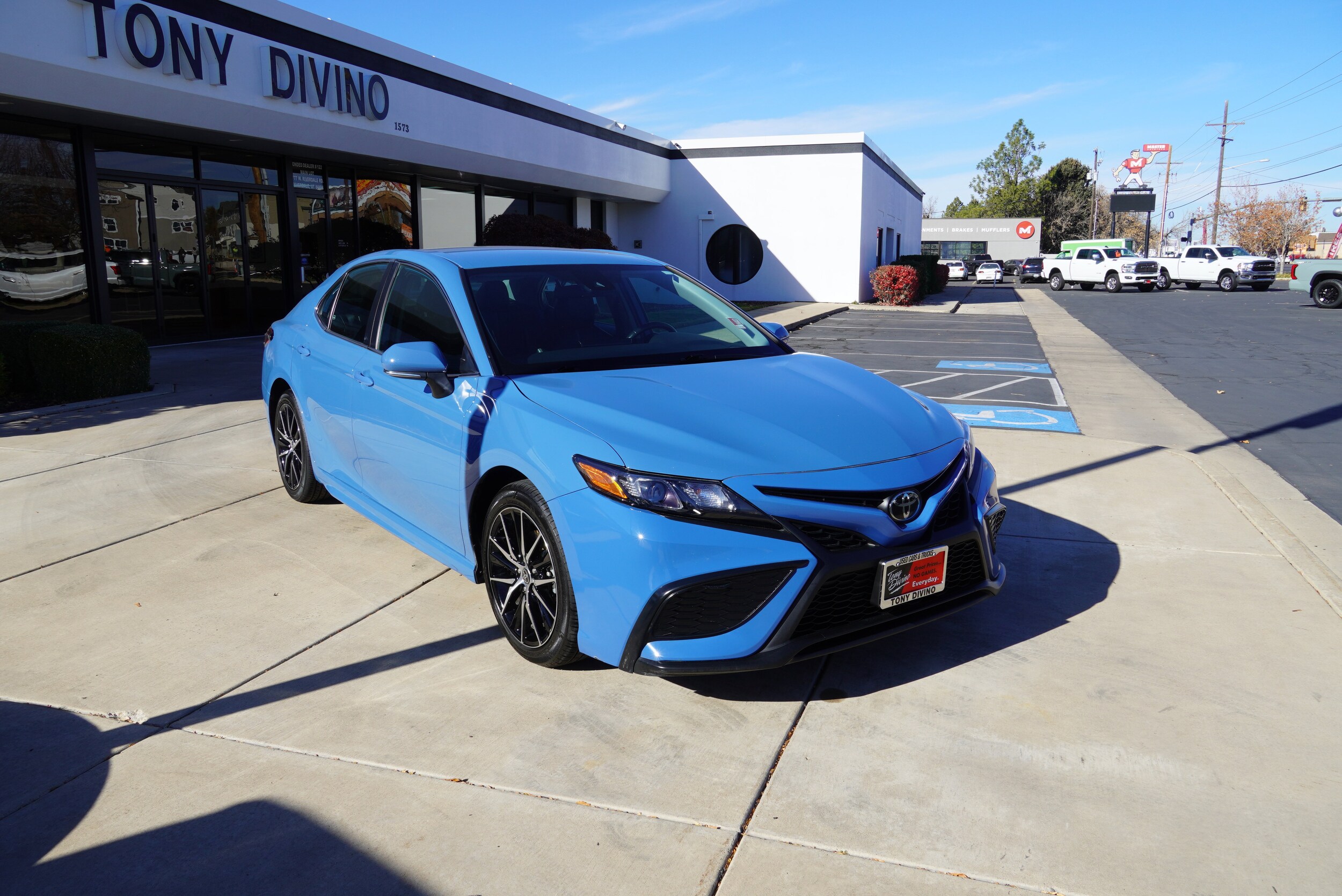 2024 Toyota Camry SE photo 2