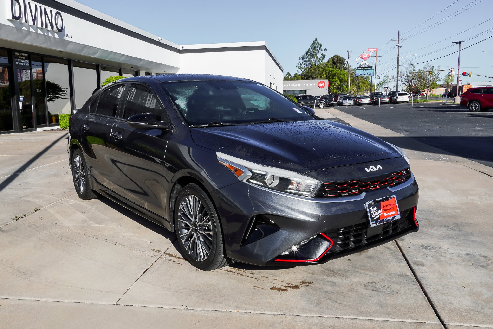 View vehicle photo 2