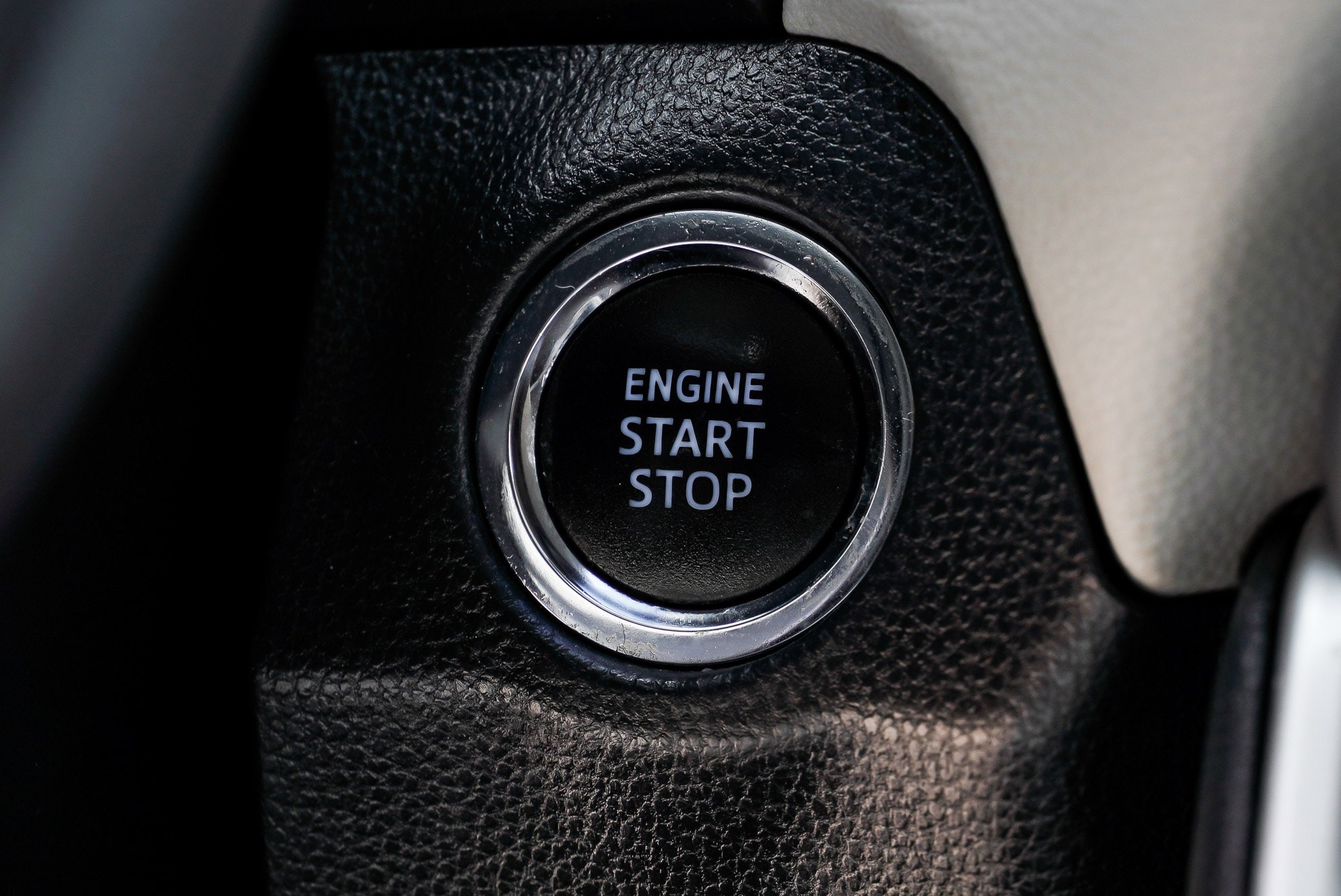 2021 Toyota RAV4 XLE - Photo 36