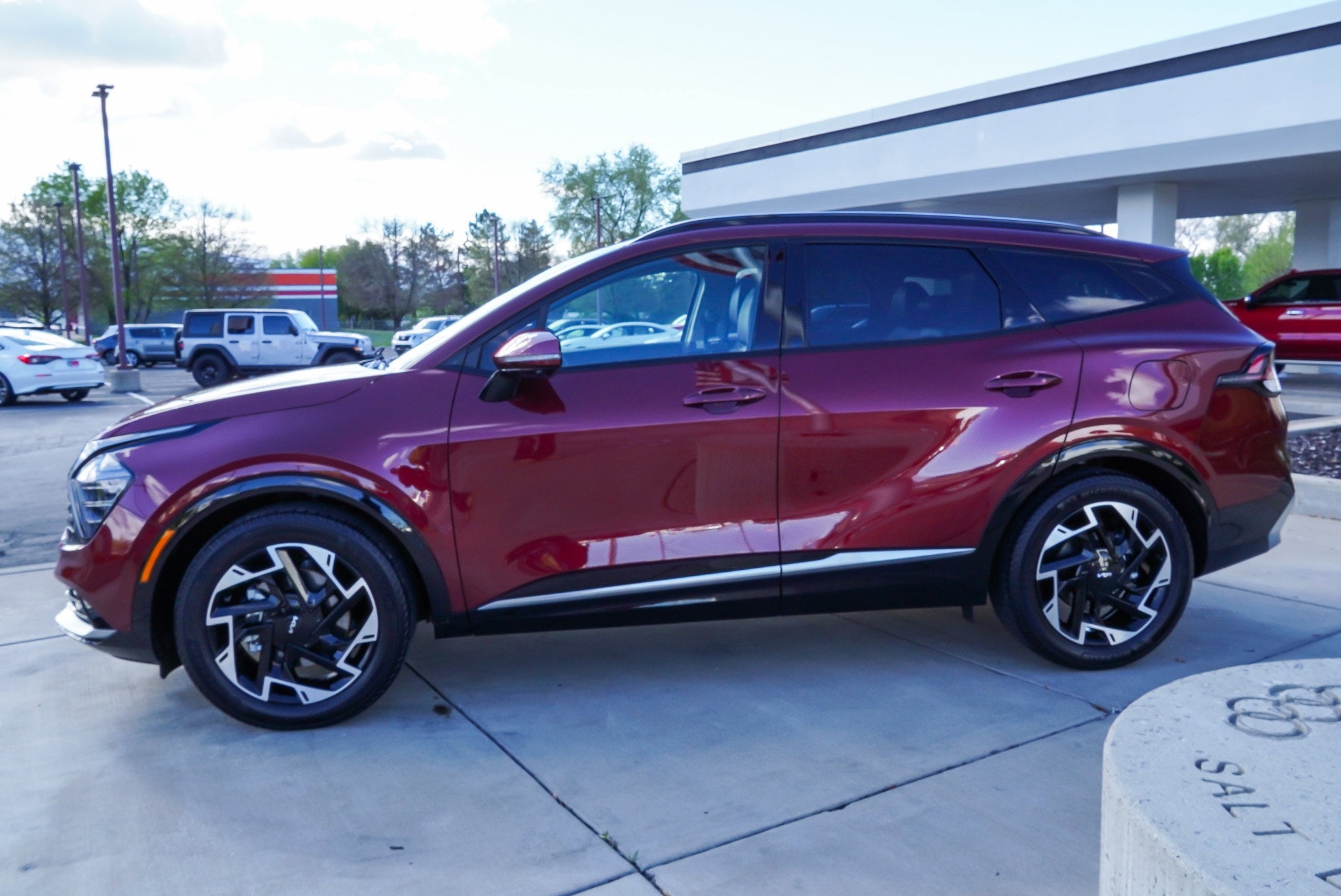 View vehicle photo 5