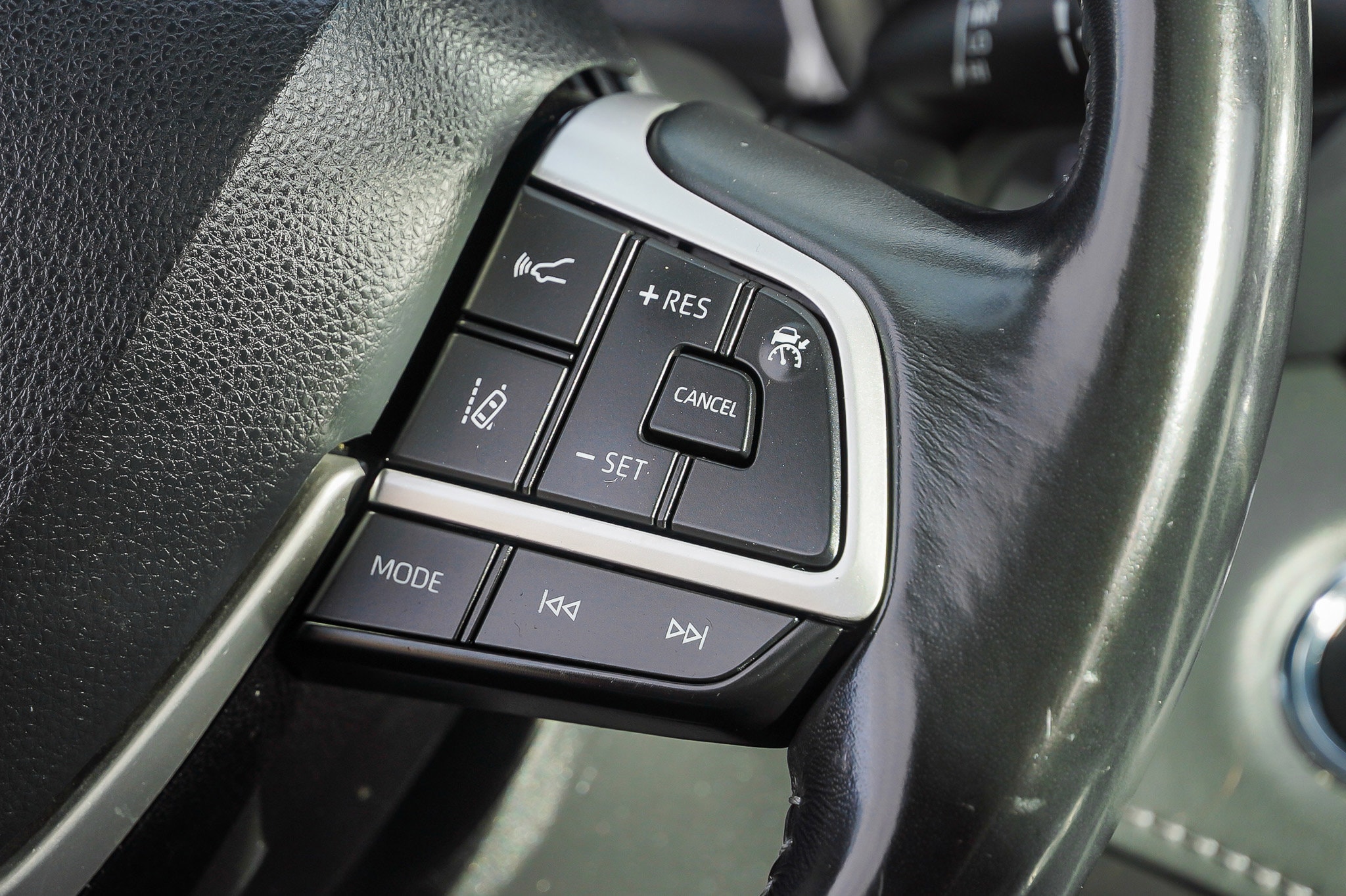 2022 Toyota Highlander XLE - Photo 36