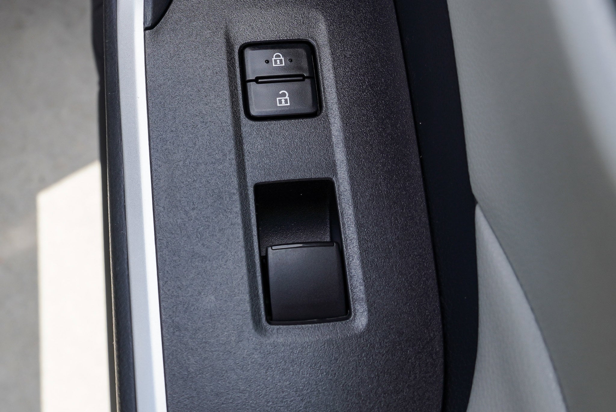 2021 Toyota RAV4 XLE - Photo 26
