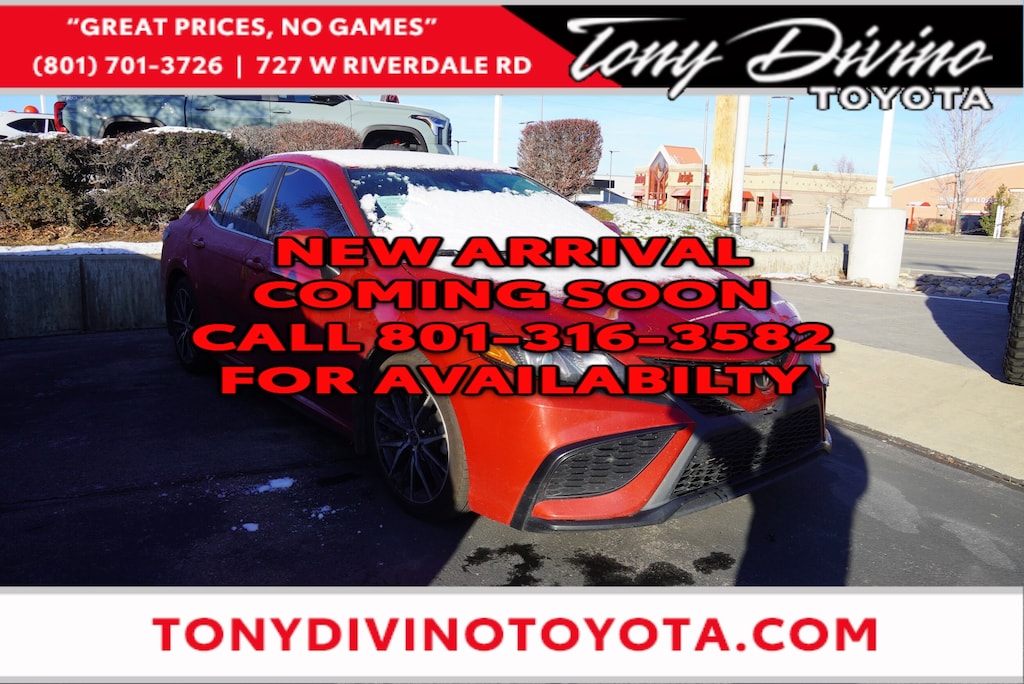 Used 2021 Toyota Camry SE Sedan