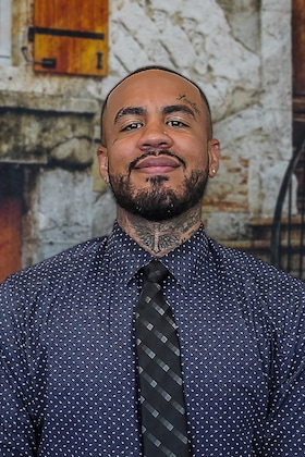 Staff member Paris Scott from ID_1dc951ab1e8e