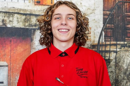 Staff member Sawyer Jones from ID_1dc951ab1e8e