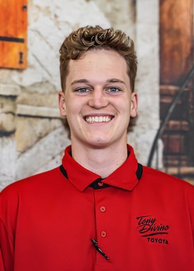 Staff member Adam Sempsrott from ID_1dc951ab1e8e