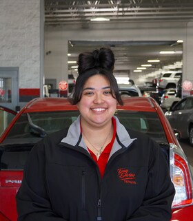 Staff member Lindsey Velasquez from ID_21ef178f8f56