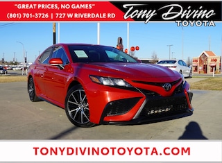 2021 Toyota Camry SE Sedan