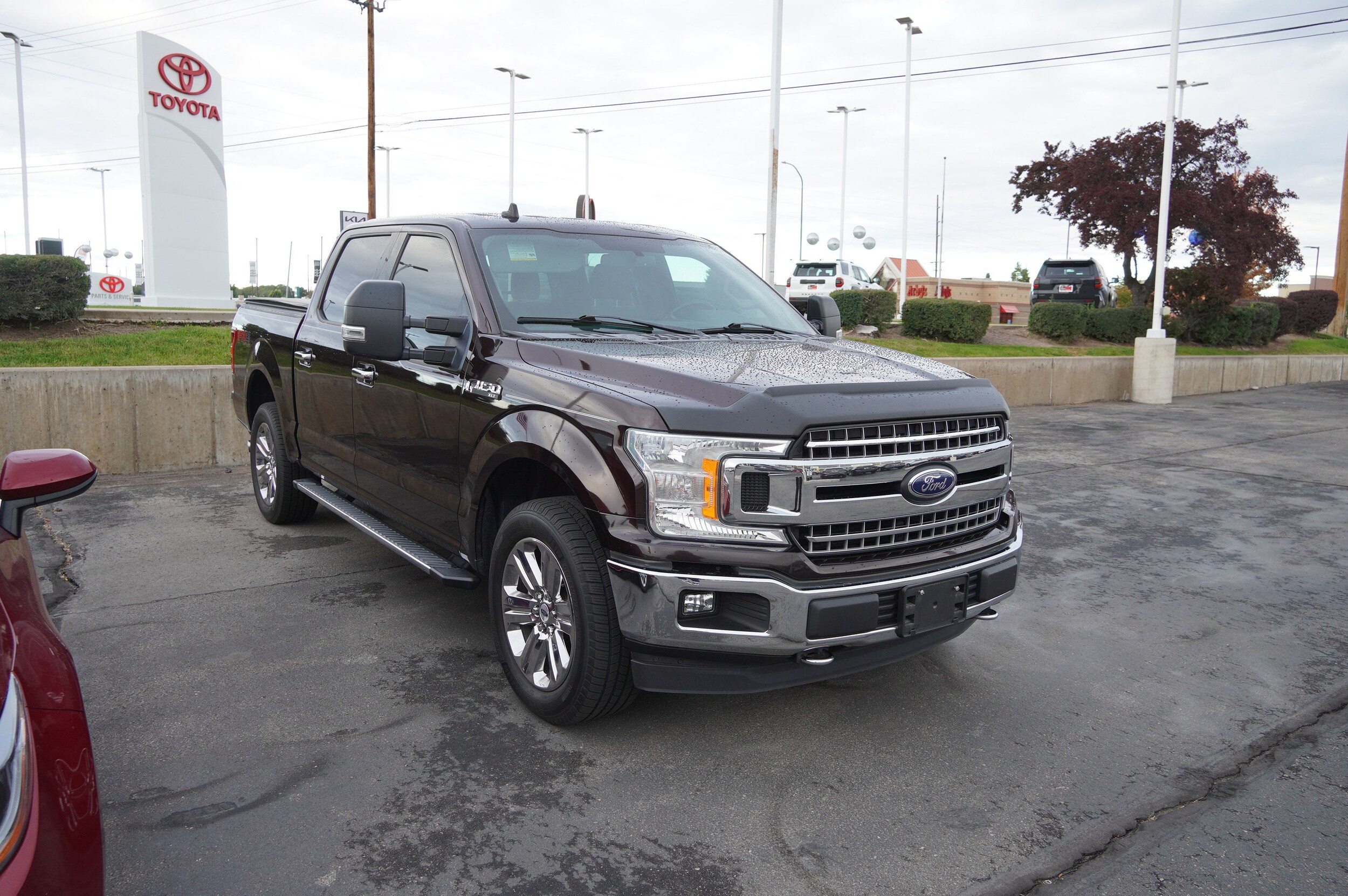 2018 Ford F-150 XLT photo 2
