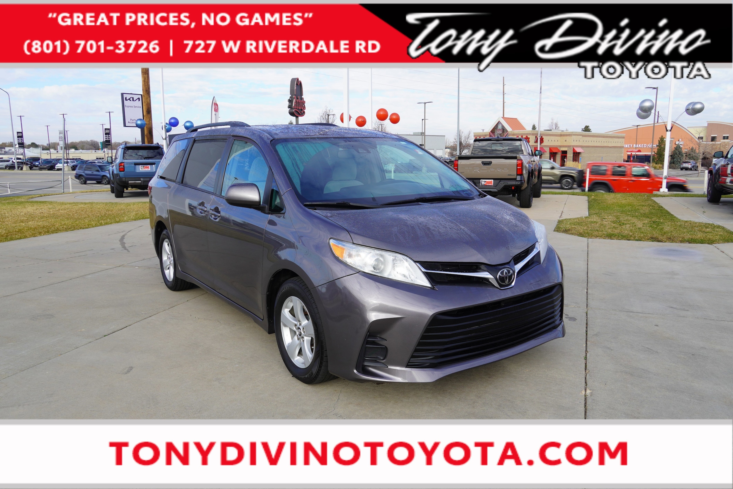 2018 Toyota Sienna Van Passenger Van 