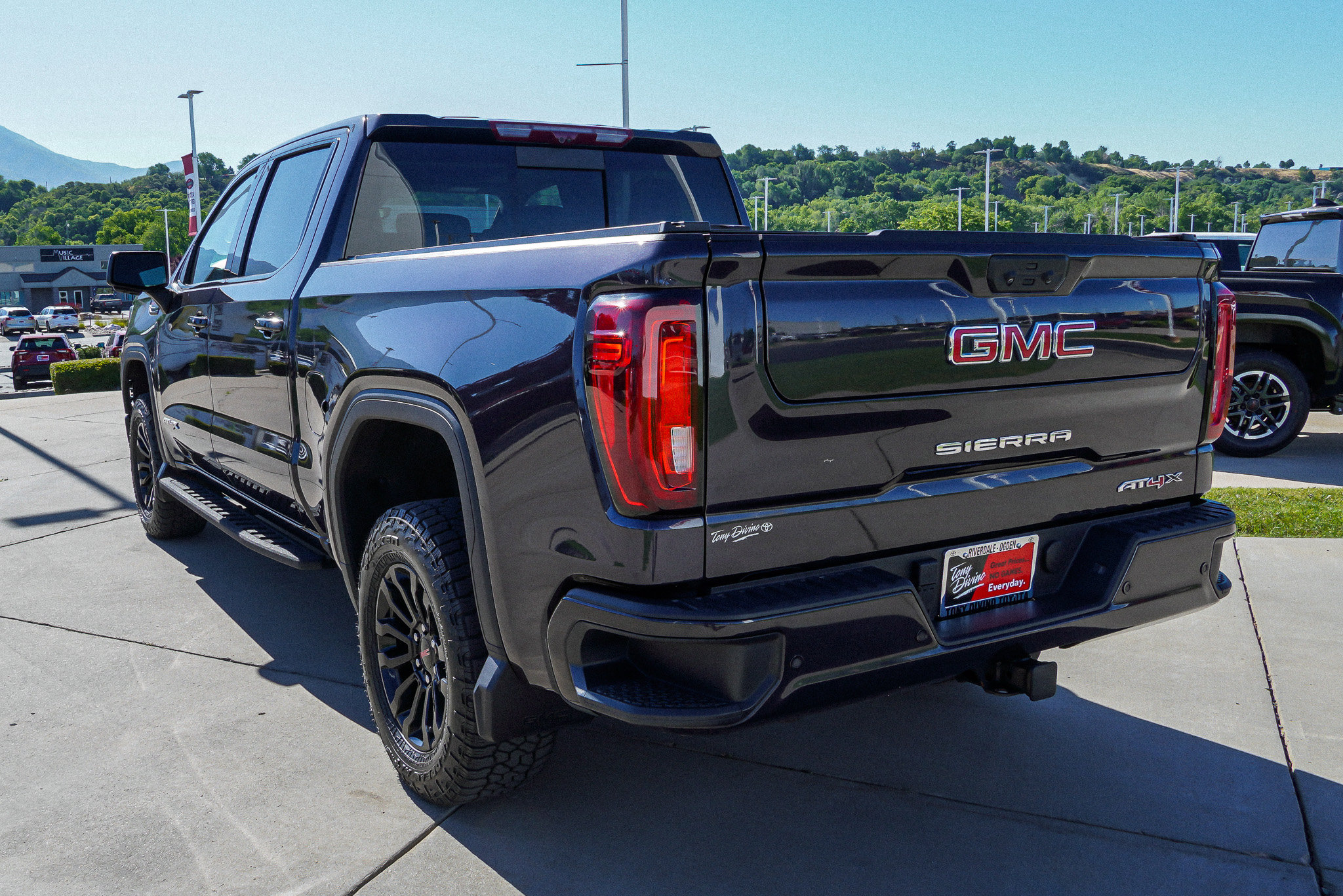 2022 GMC Sierra 1500 AT4X - Photo 6