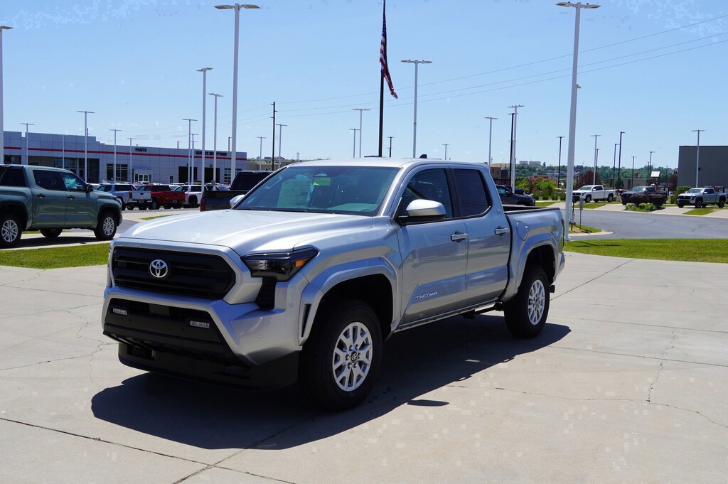 New 2025 Toyota Tacoma SR5 Truck Double Cab
