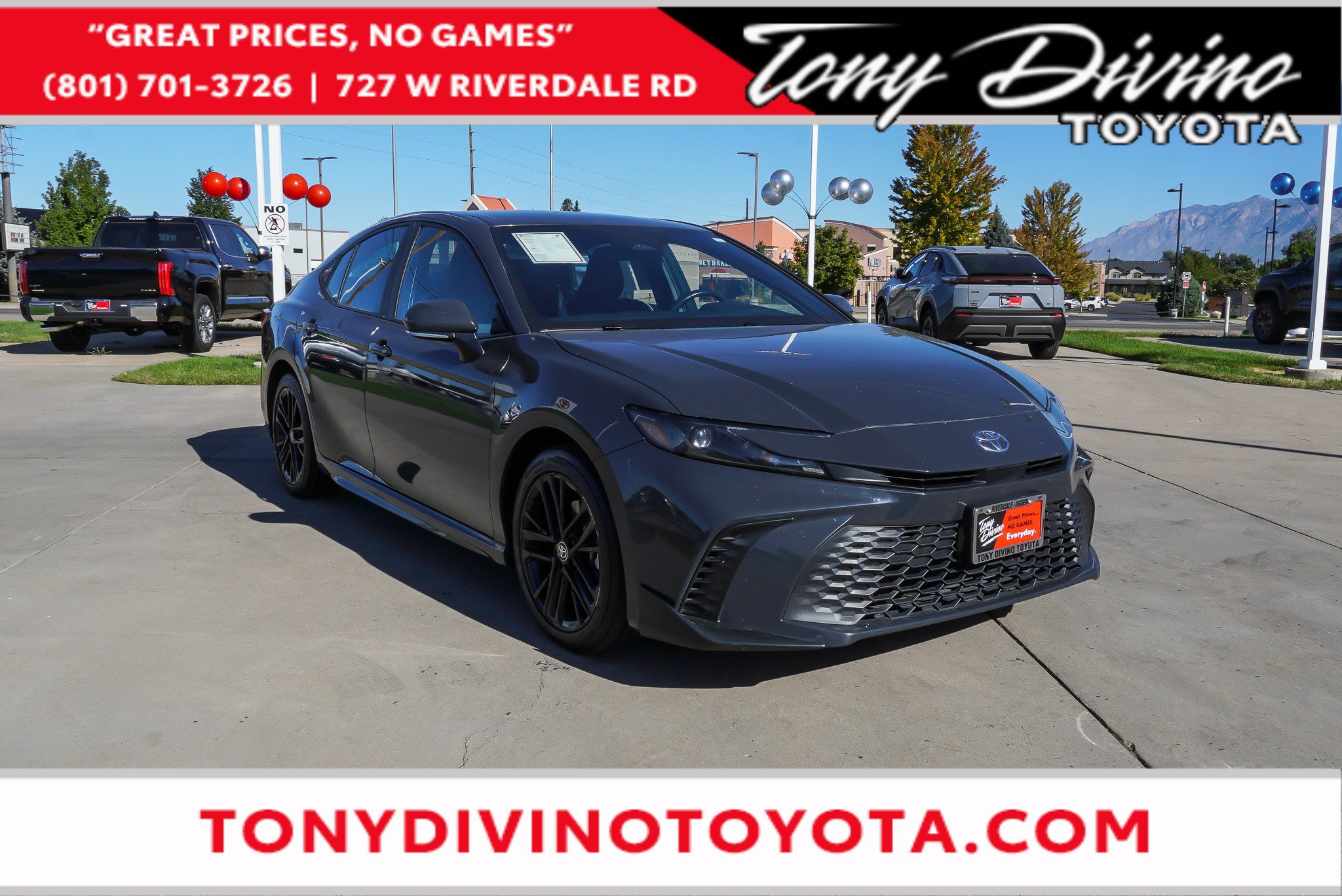 2025 Toyota Camry SE Sedan