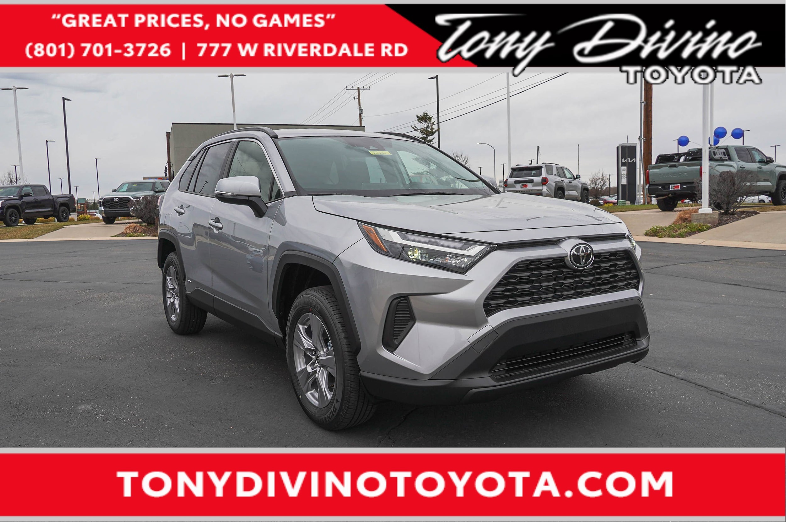 2025 Toyota RAV4 XLE's photo