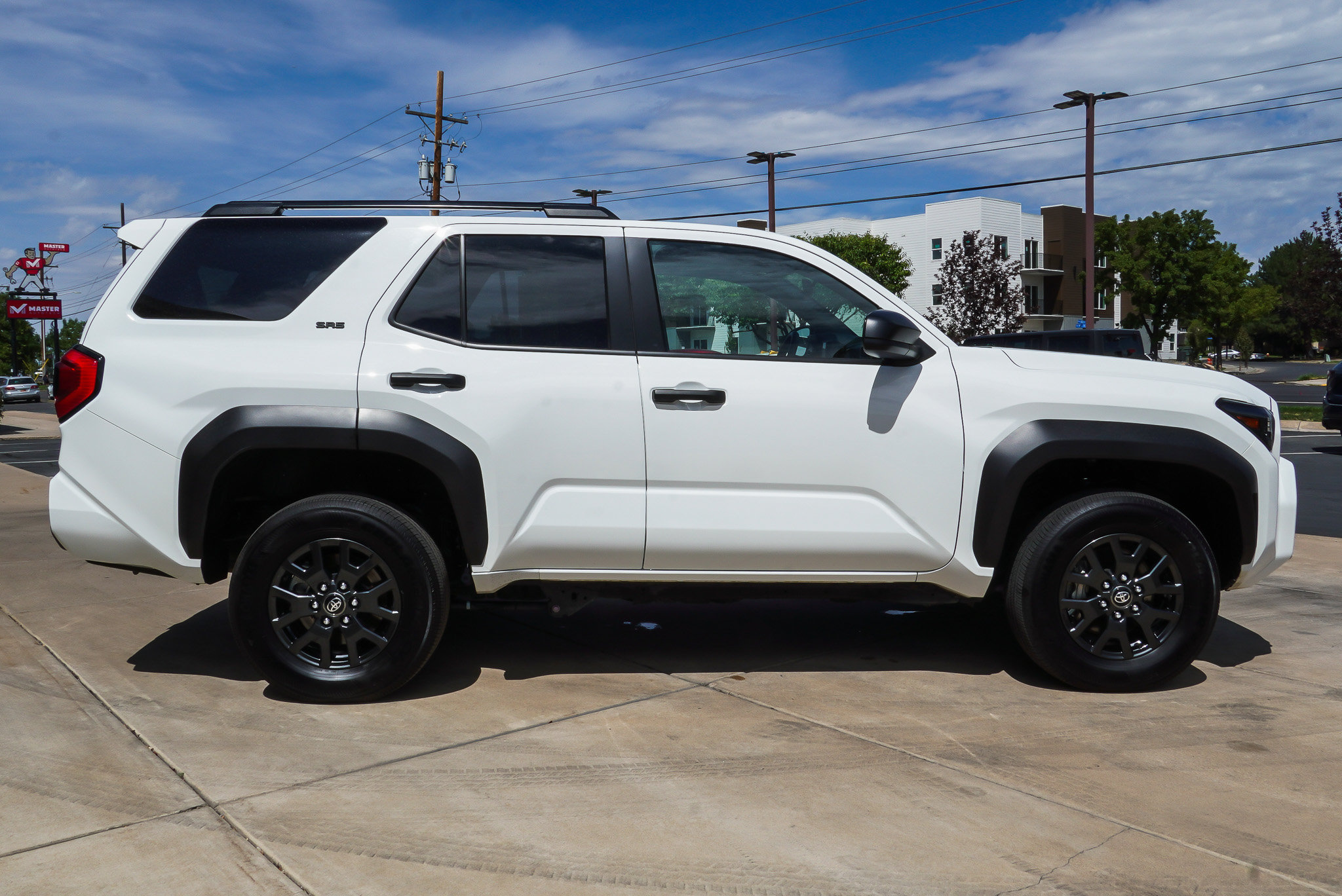 2025 Toyota 4Runner SR5 - Photo 9