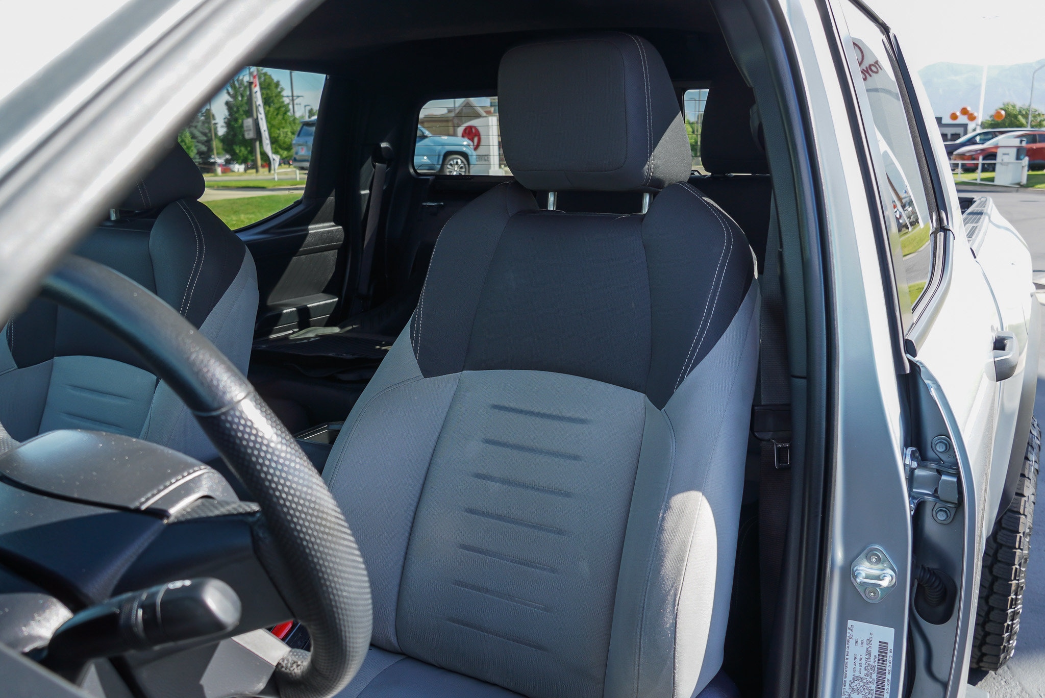 2025 Toyota Tacoma TRD Off Road - Photo 16