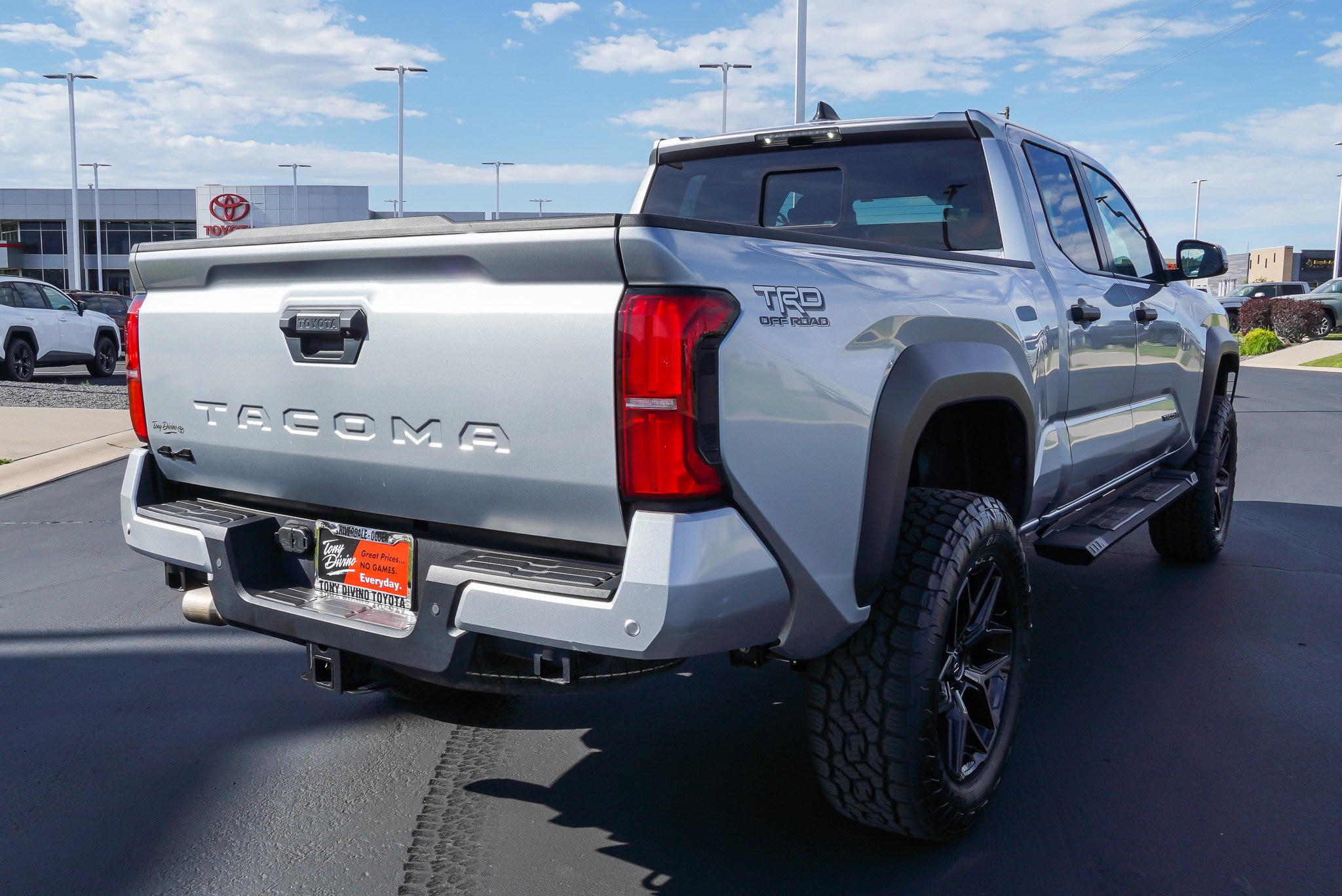 2025 Toyota Tacoma TRD Off Road - Photo 8