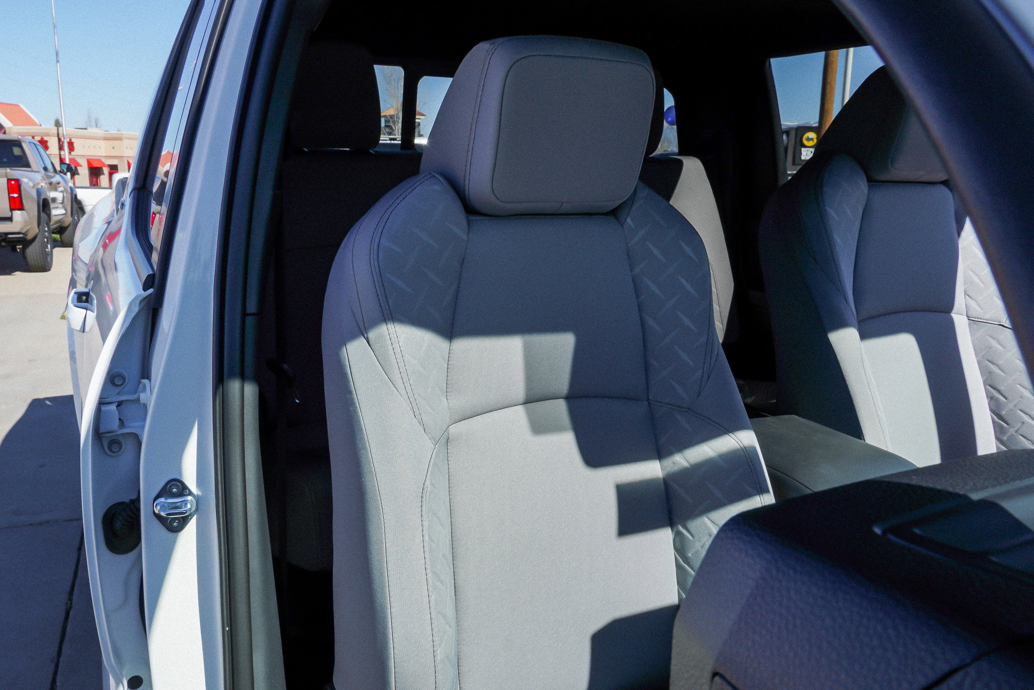 2026 Toyota Tacoma SR5 - Photo 24