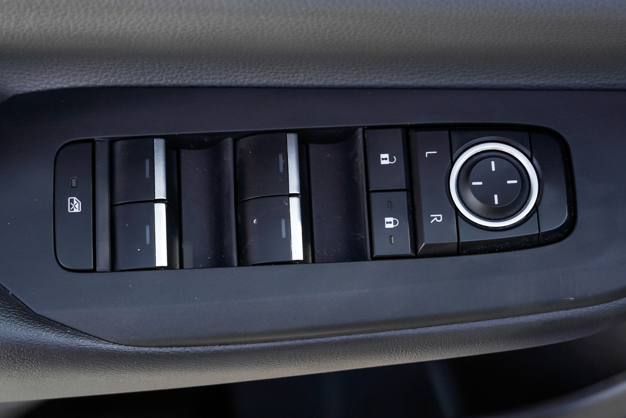 2024 Toyota Prius XLE - Photo 19