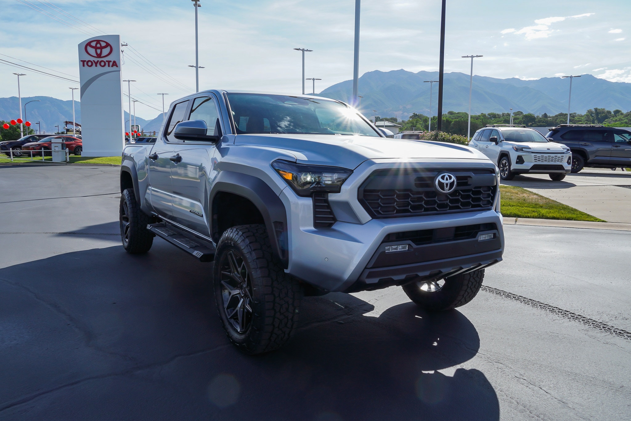2025 Toyota Tacoma TRD Off Road - Photo 2