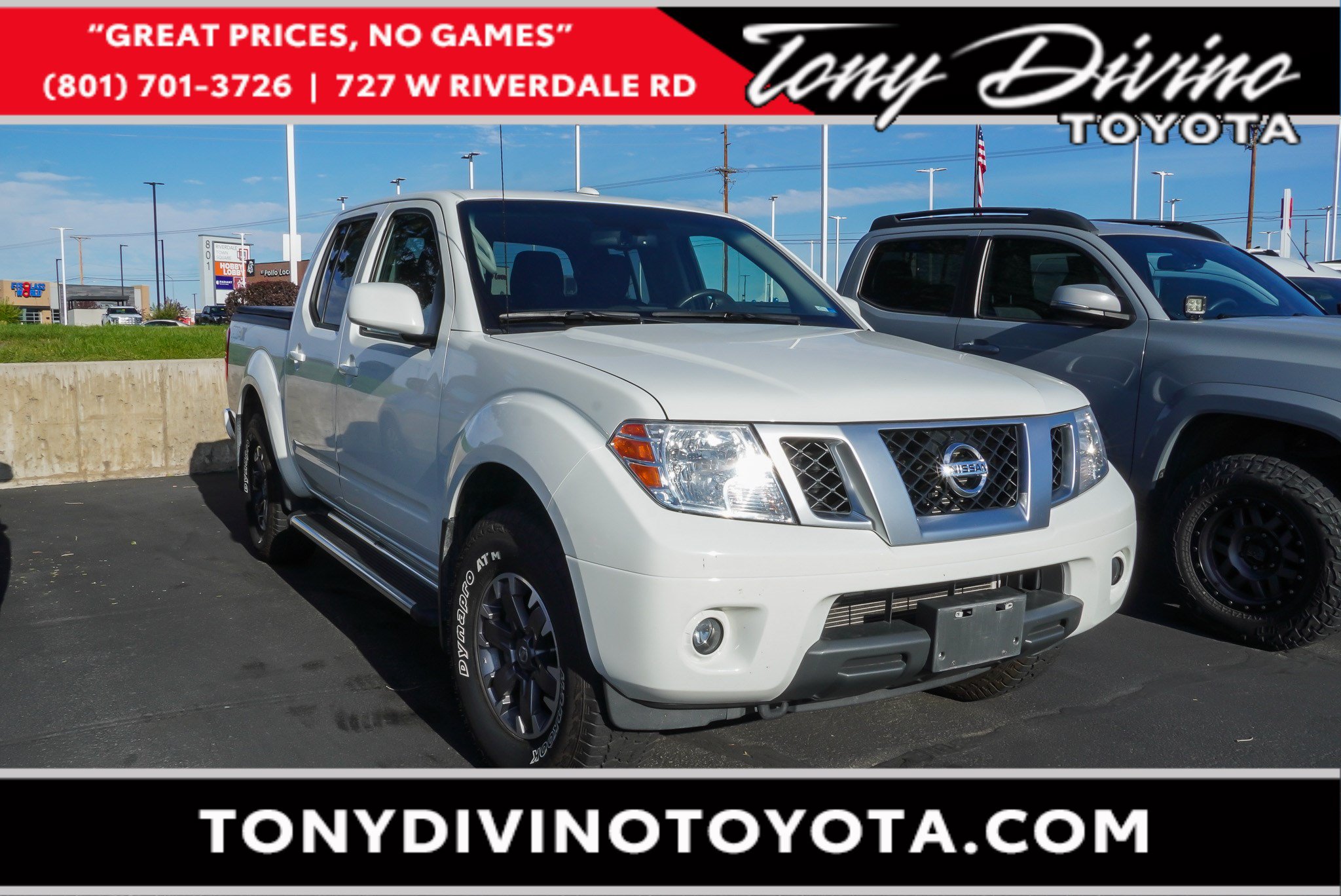 Glacier White 2017 Nissan Frontier Pickup Truck Four-Wheel Drive Automatic