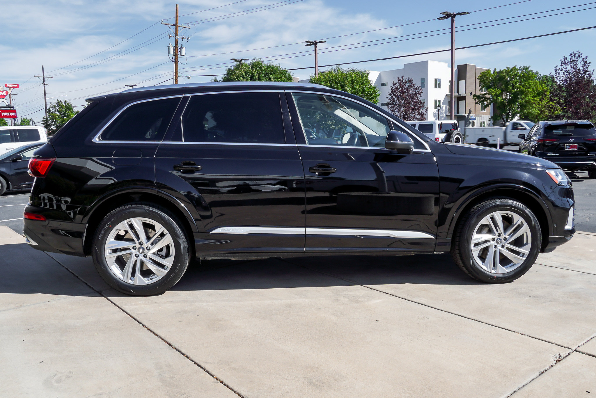 2020 Audi Q7 Premium Plus - Photo 9