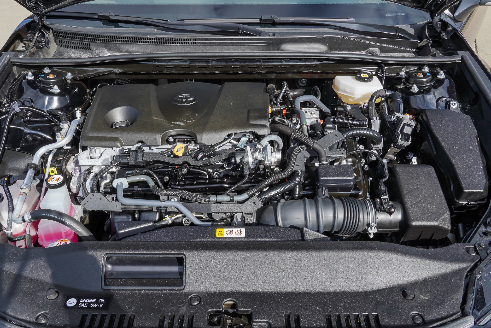 2025 Toyota Camry SE - Photo 15
