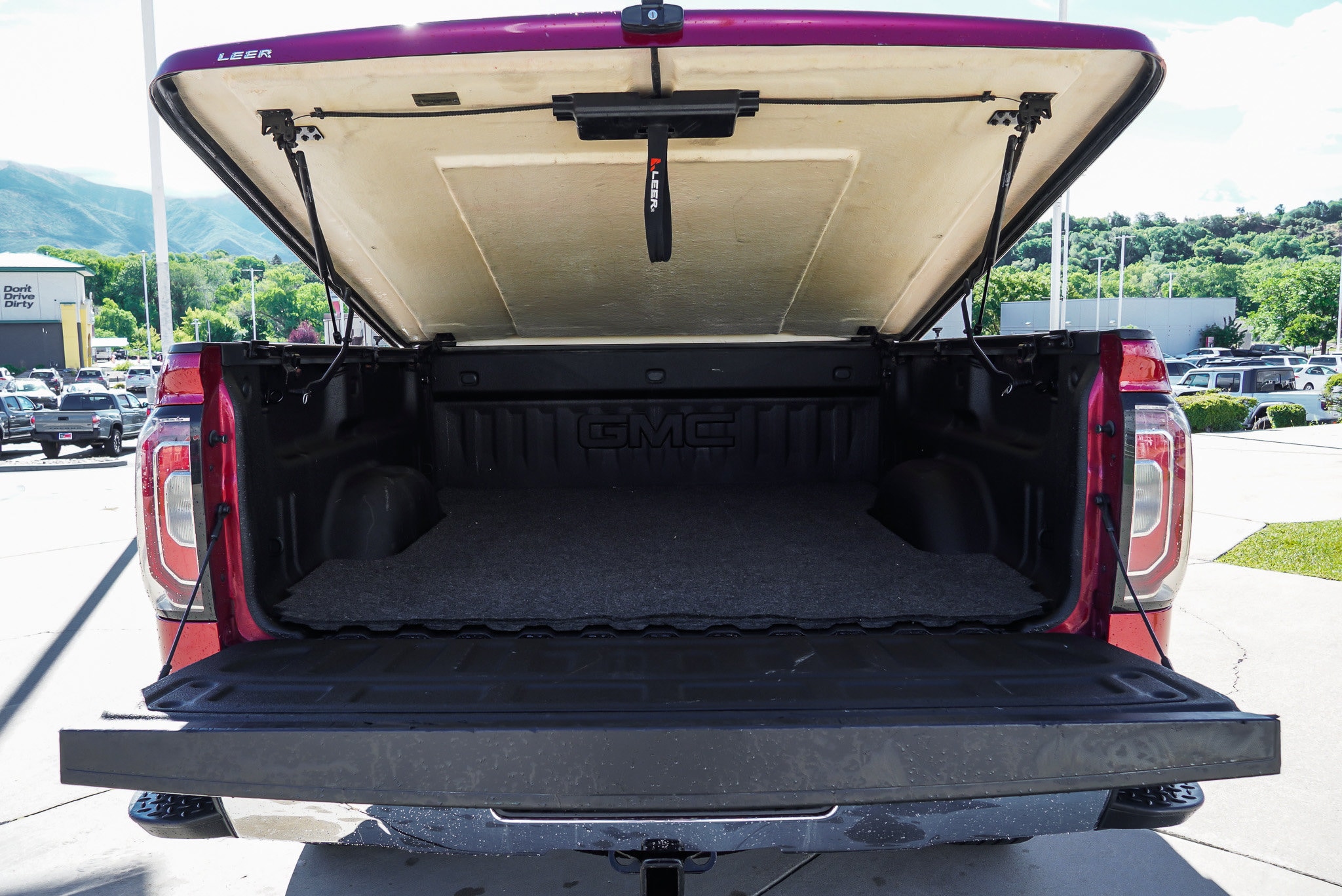 2018 GMC Sierra 1500 SLT - Photo 13