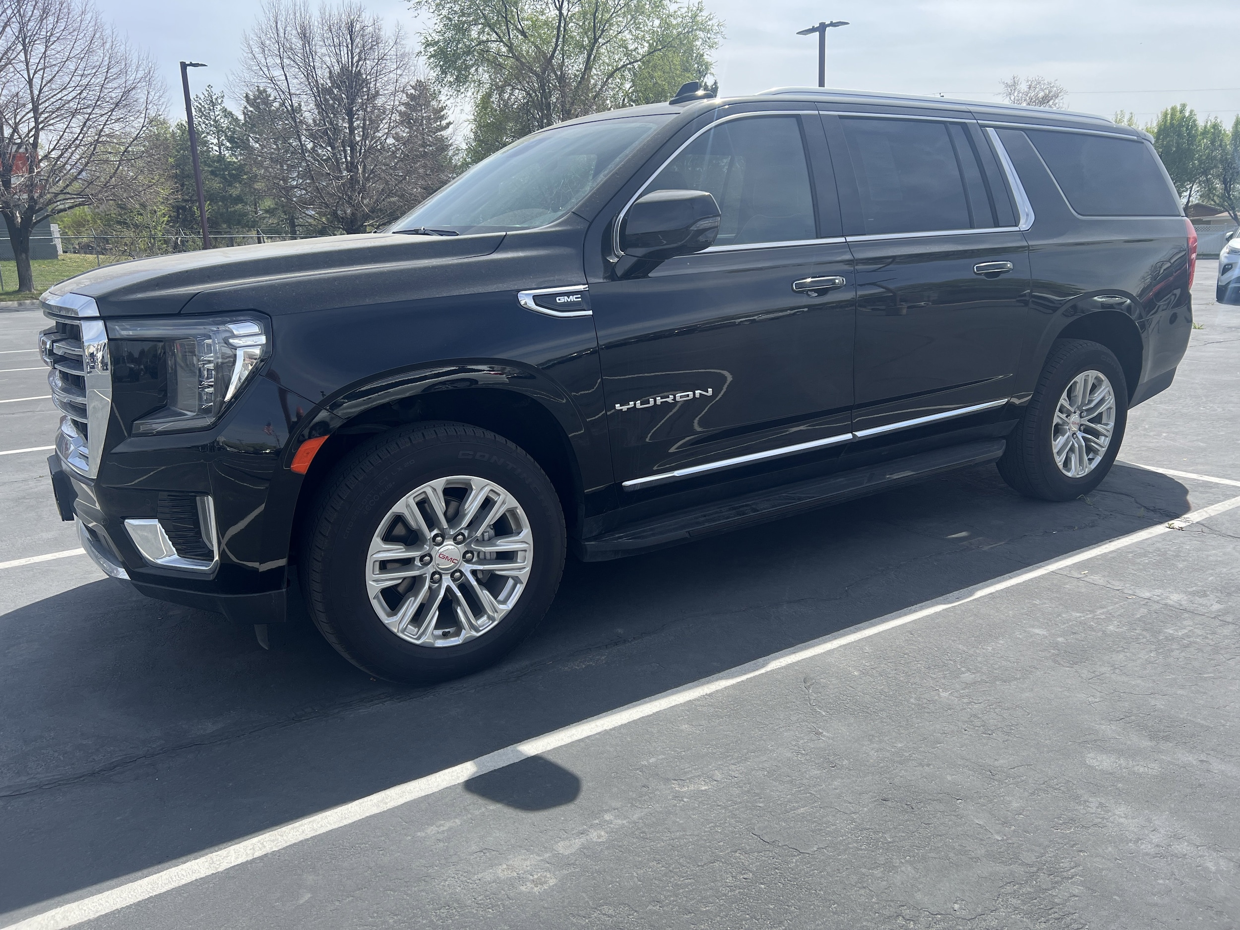 2024 GMC Yukon XL SLT - Photo 2