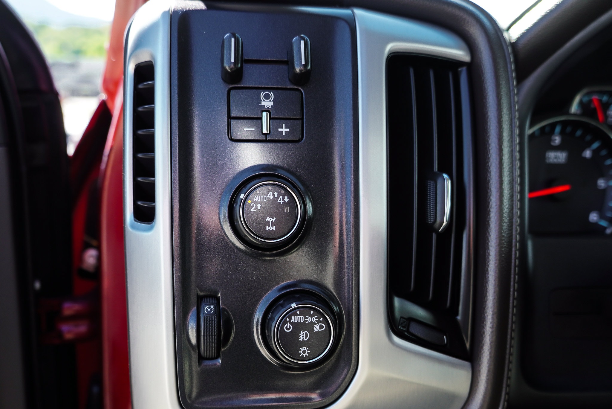2018 GMC Sierra 1500 SLT - Photo 18