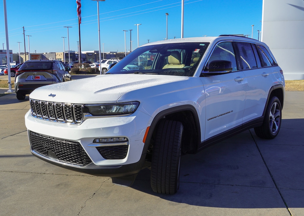 Used 2023 Jeep Grand Cherokee Limited SUV
