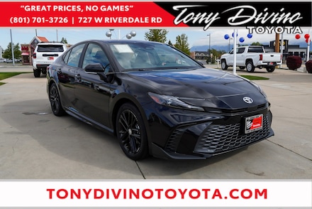 2025 Toyota Camry SE Sedan