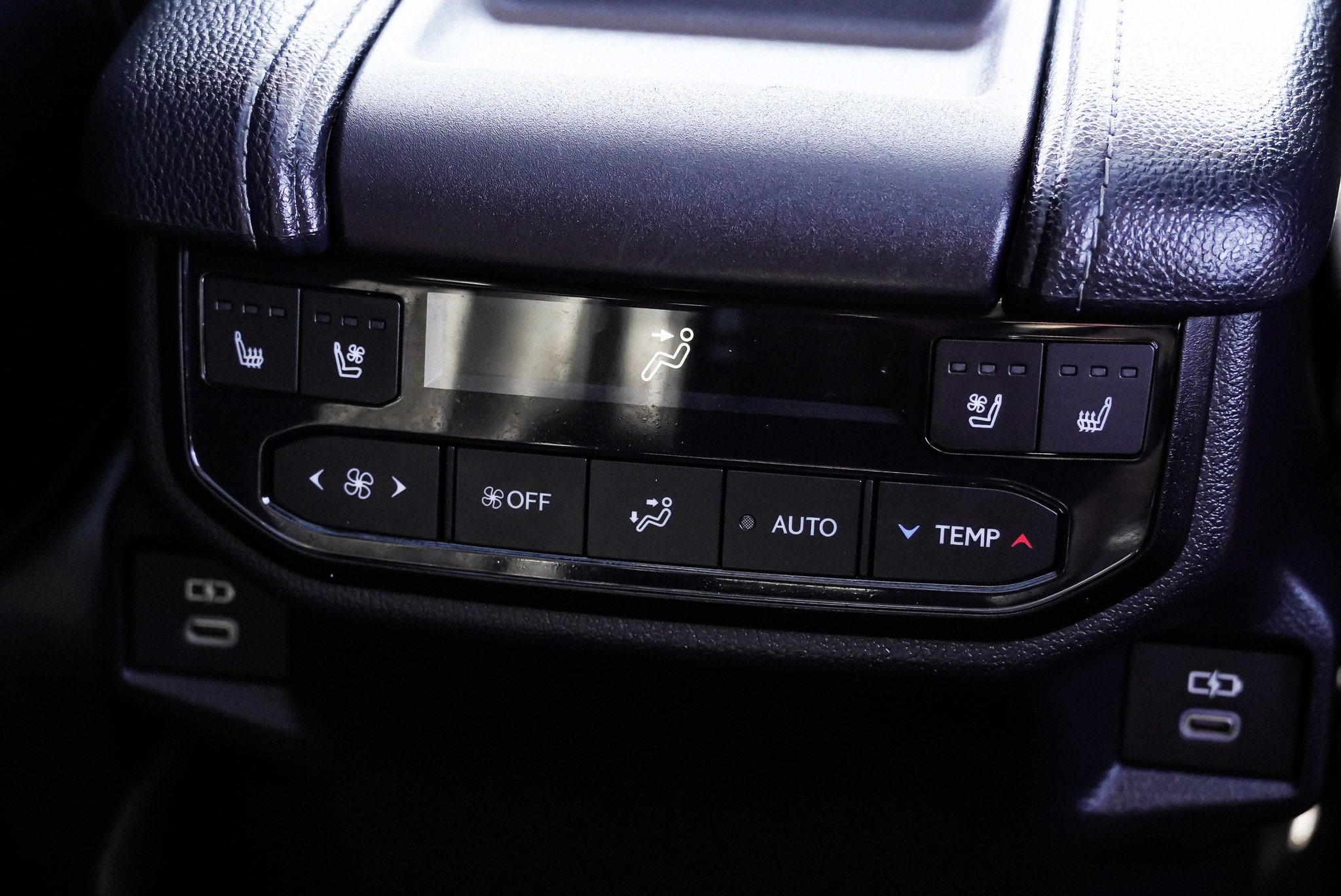 2025 Toyota Grand Highlander Platinum - Photo 33