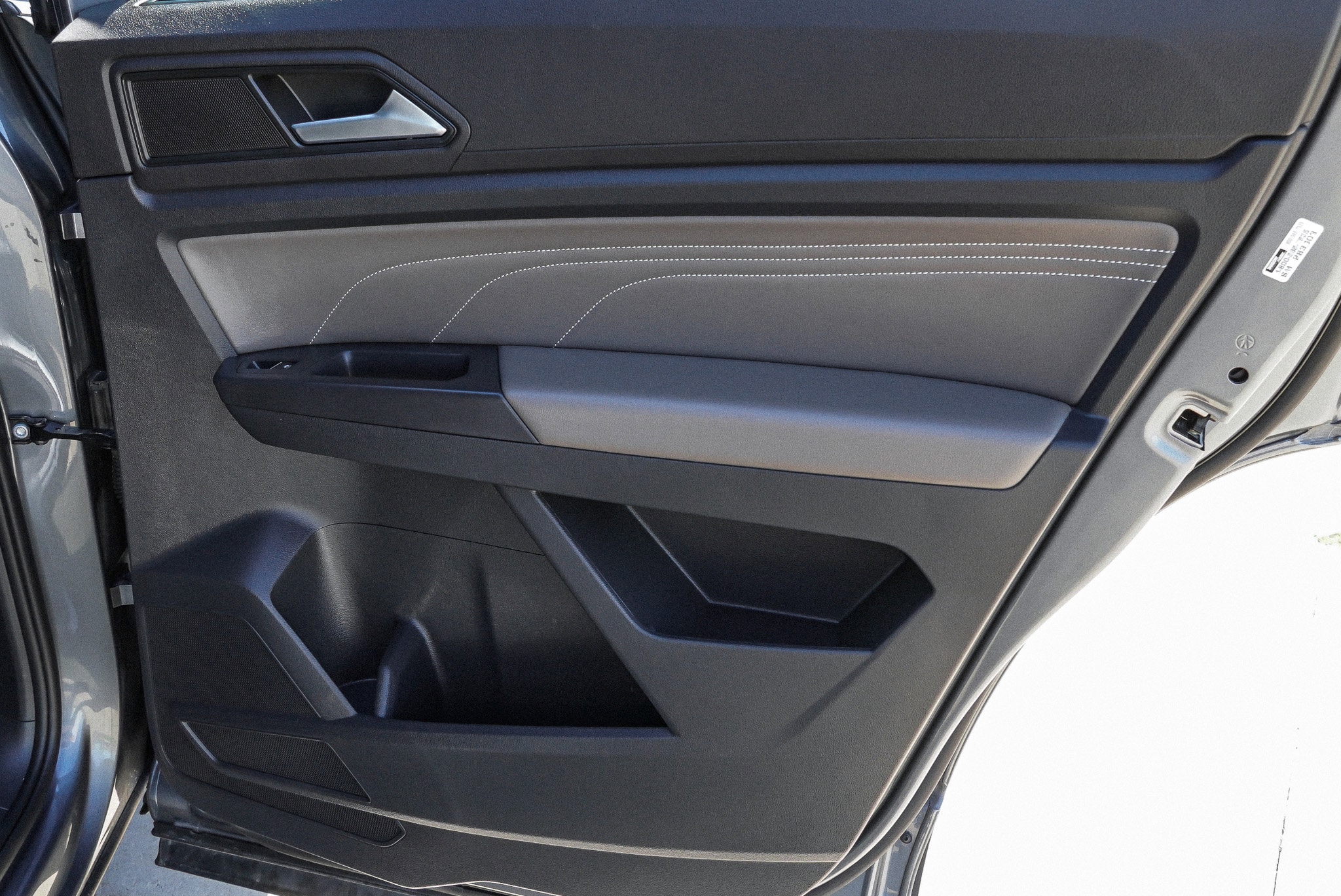 2022 Volkswagen Atlas SE w/Tech - Photo 34