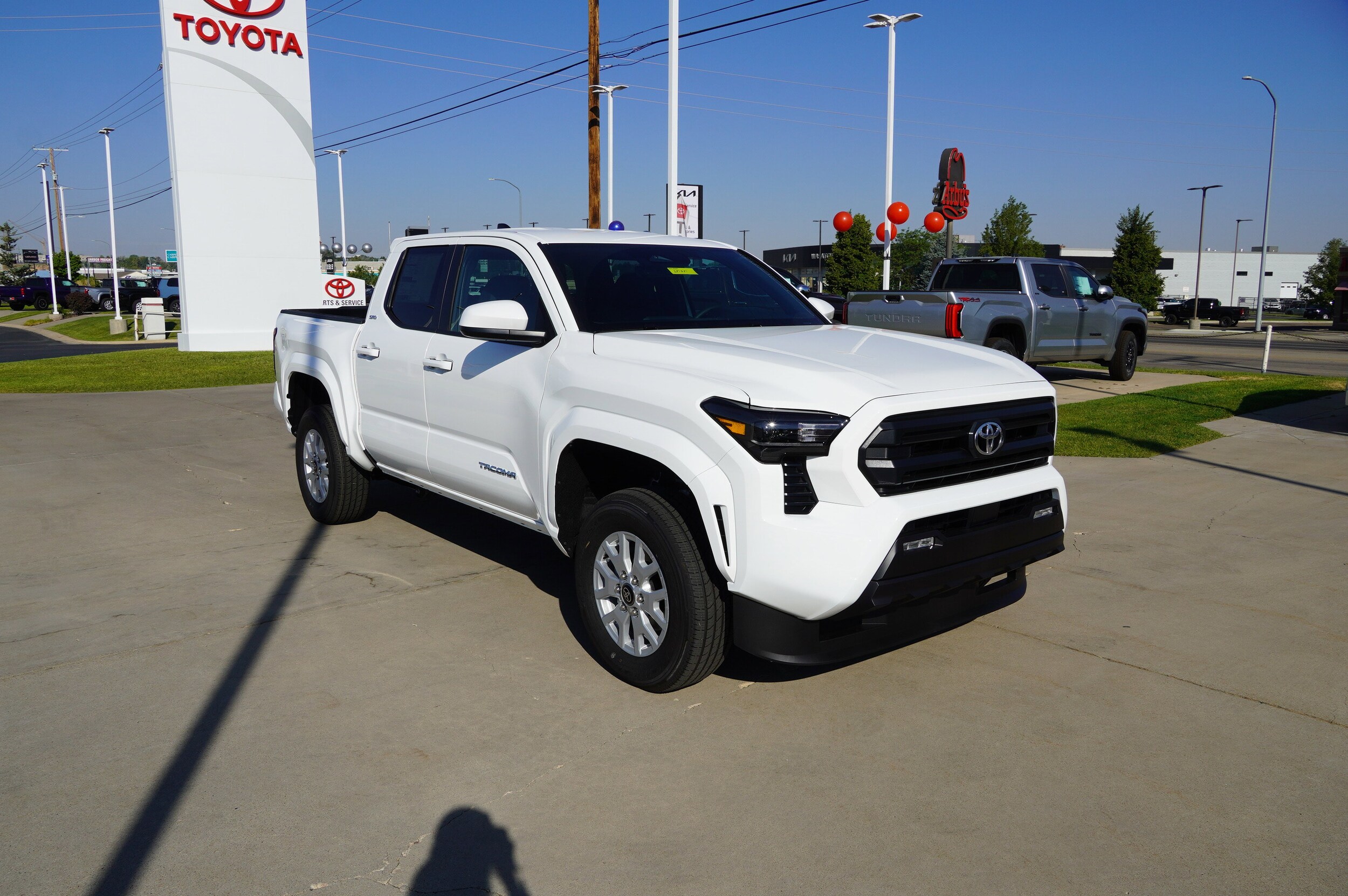 2025 Toyota Tacoma SR5 photo 2
