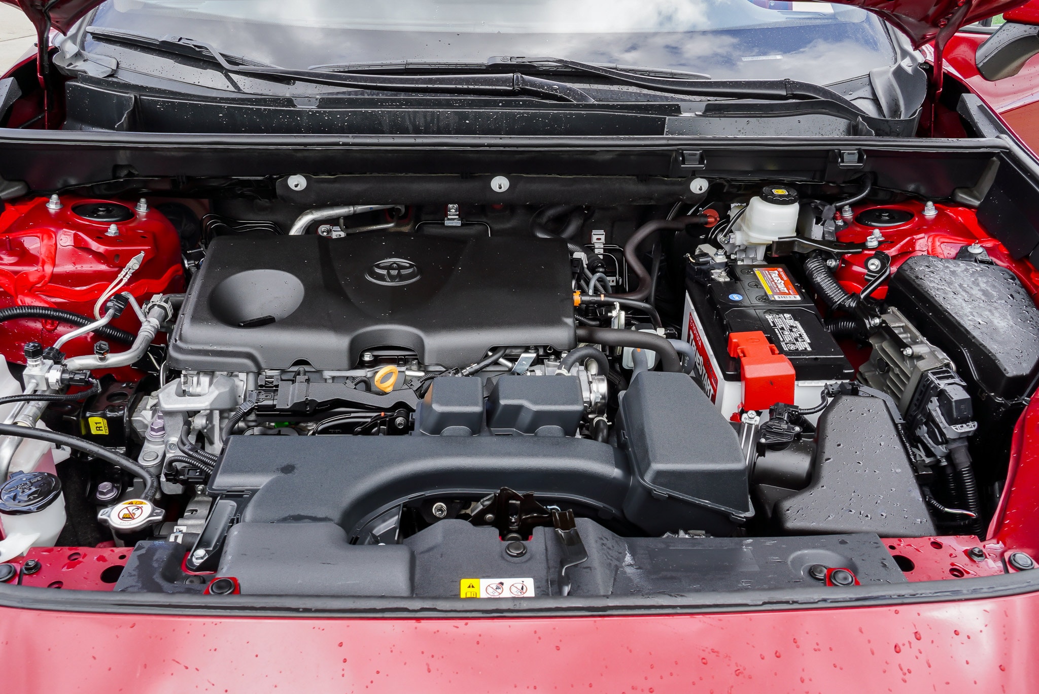 2023 Toyota RAV4 XLE - Photo 16