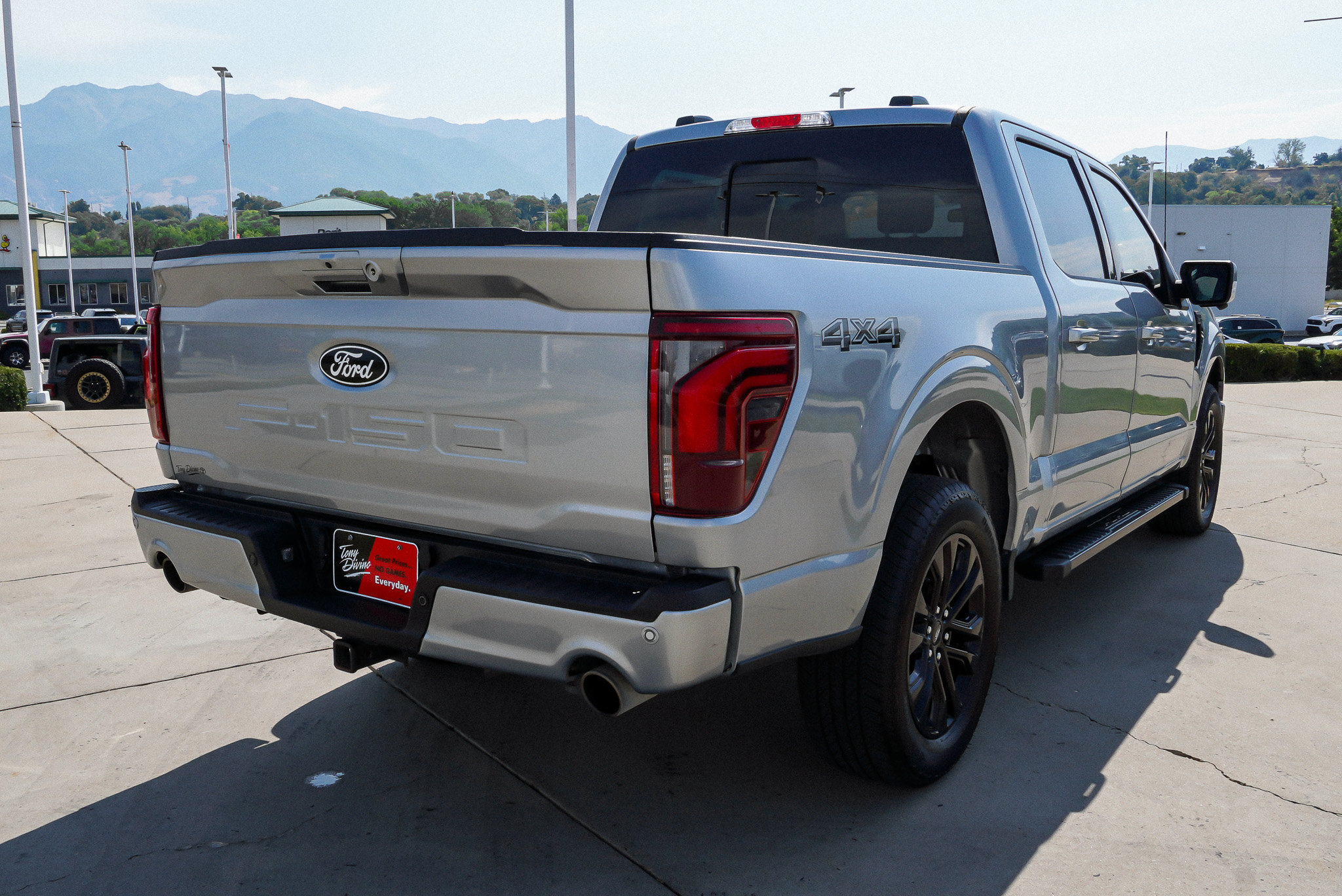 2025 Ford F-150 Lariat - Photo 8