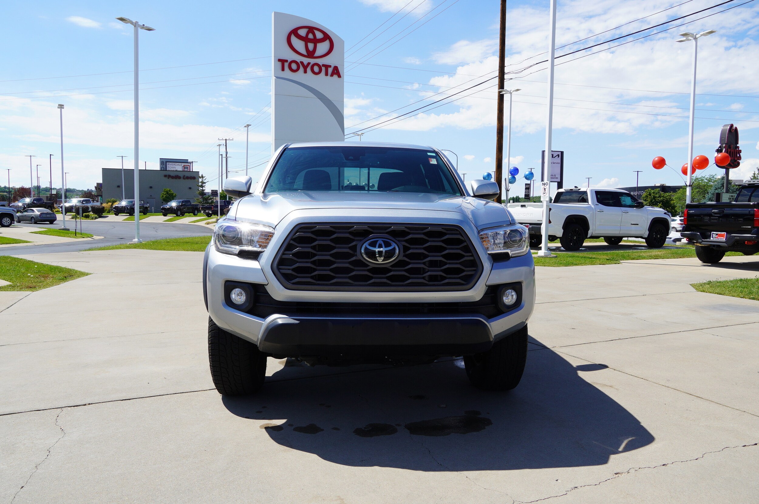 2022 Toyota Tacoma TRD Off-Road Double Cab photo 3