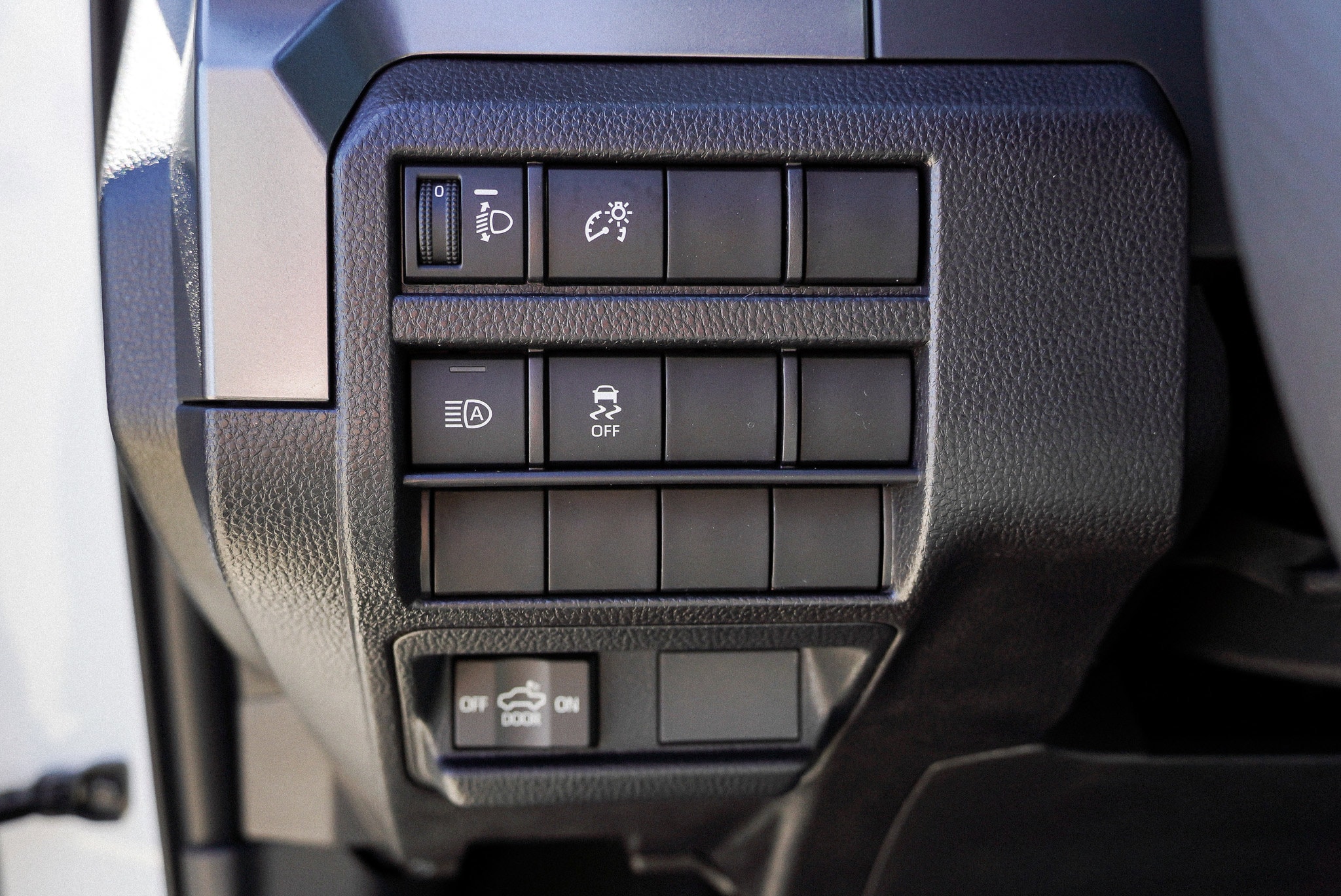 2026 Toyota Tacoma SR5 - Photo 18
