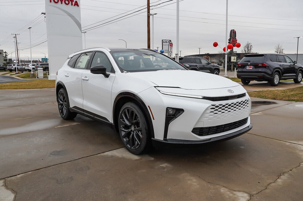 New 2025 Toyota Crown Signia Limited SUV