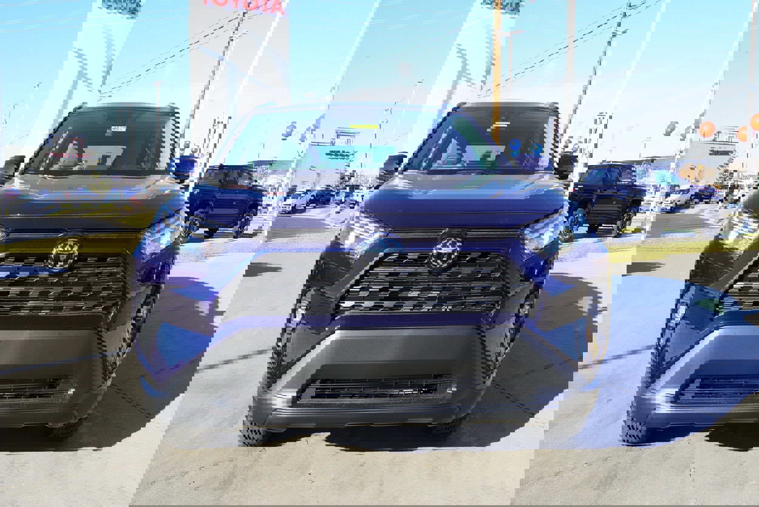 2025 Toyota RAV4 XLE Premium photo 2