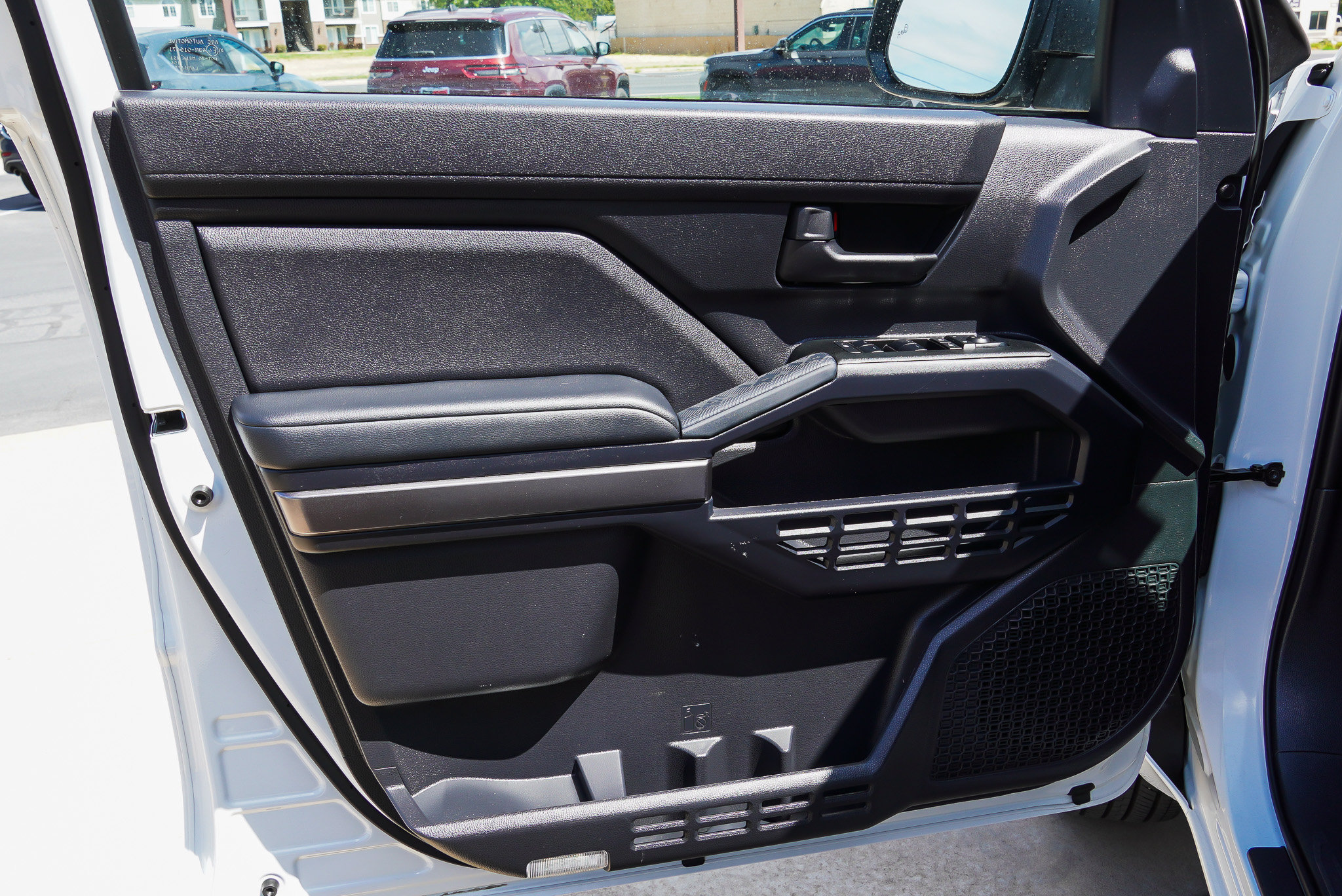 2025 Toyota 4Runner SR5 - Photo 20
