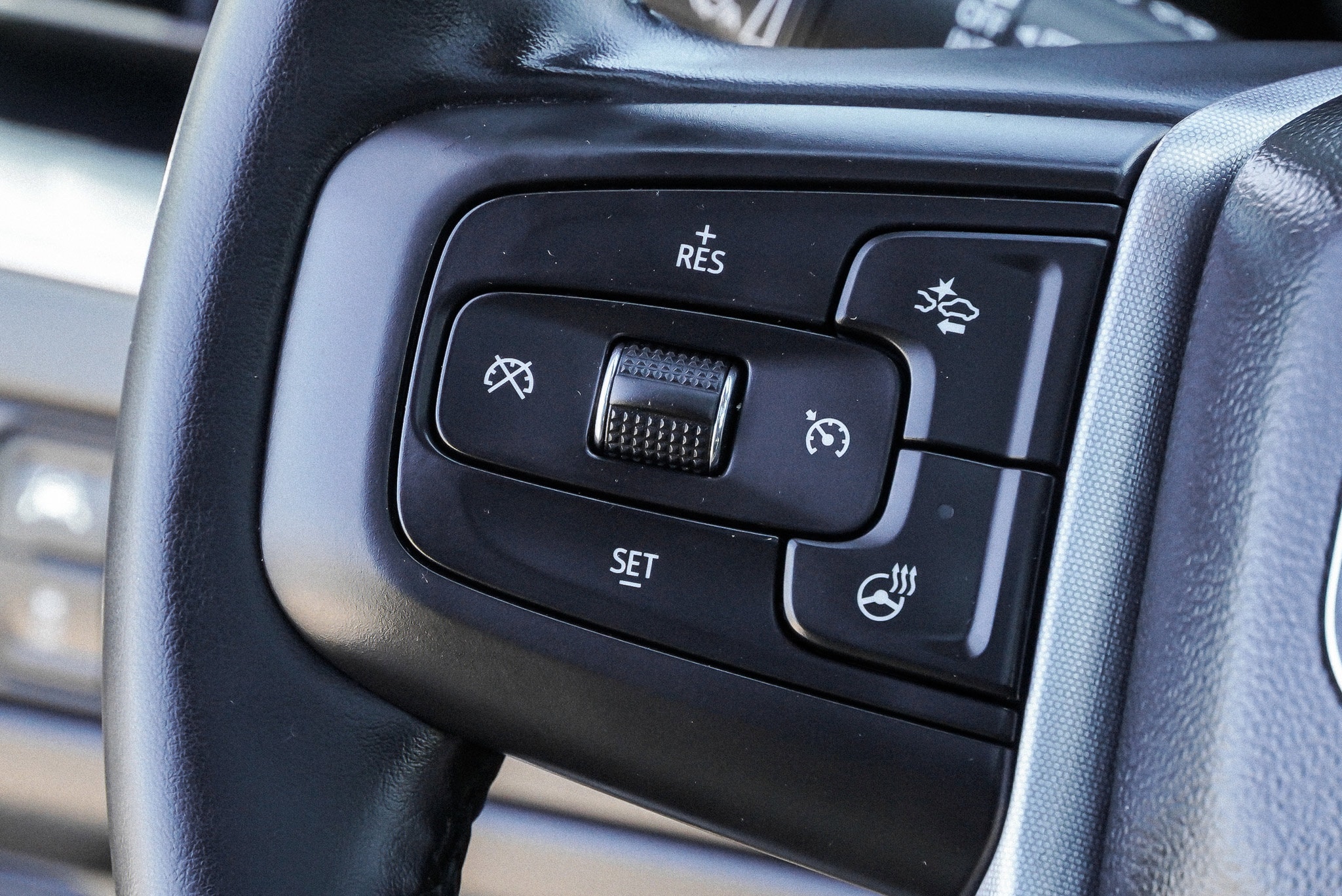 2024 GMC Yukon XL SLT - Photo 38