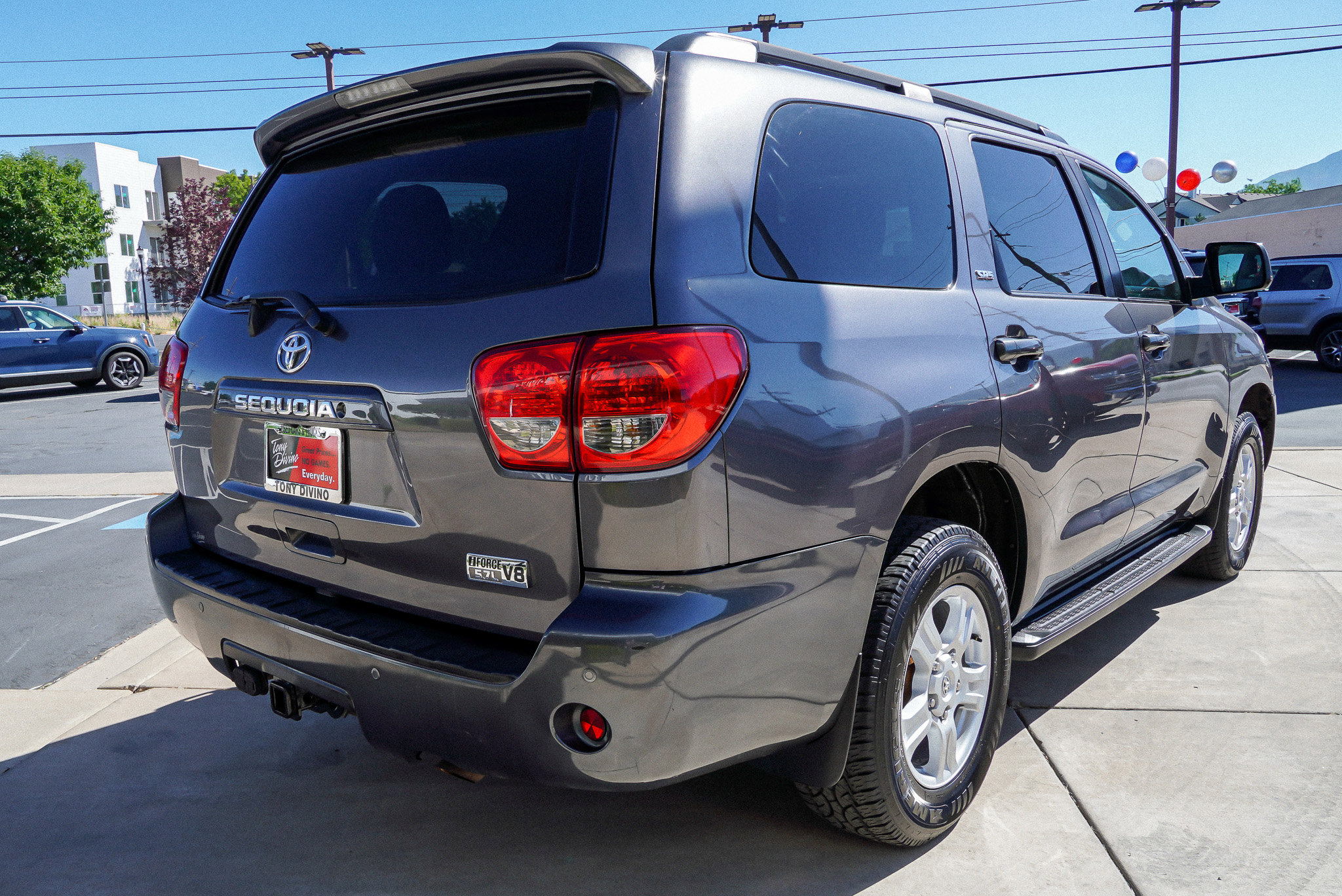 2016 Toyota Sequoia SR5 - Photo 8
