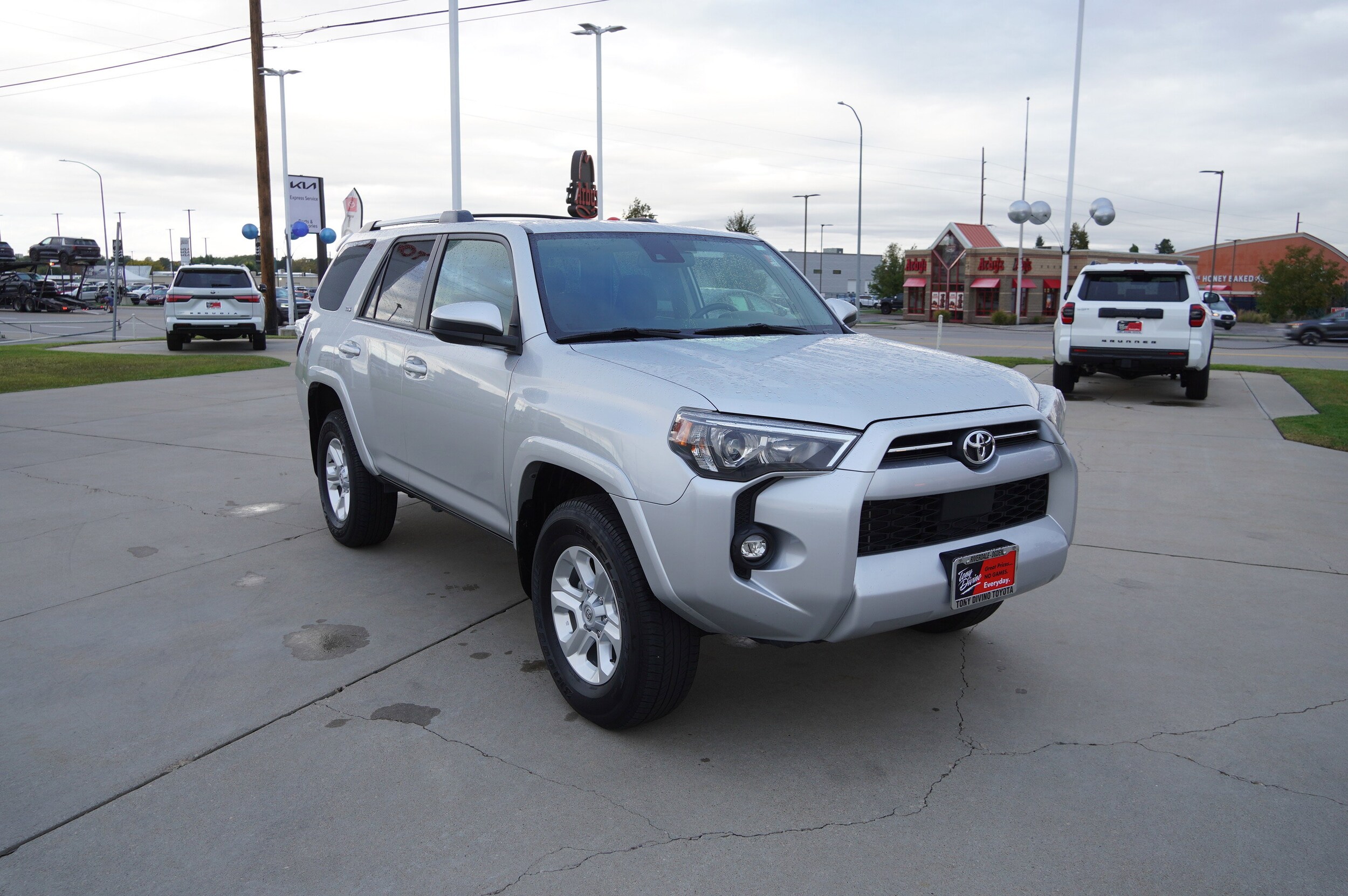 2024 Toyota 4Runner SR5 photo 2
