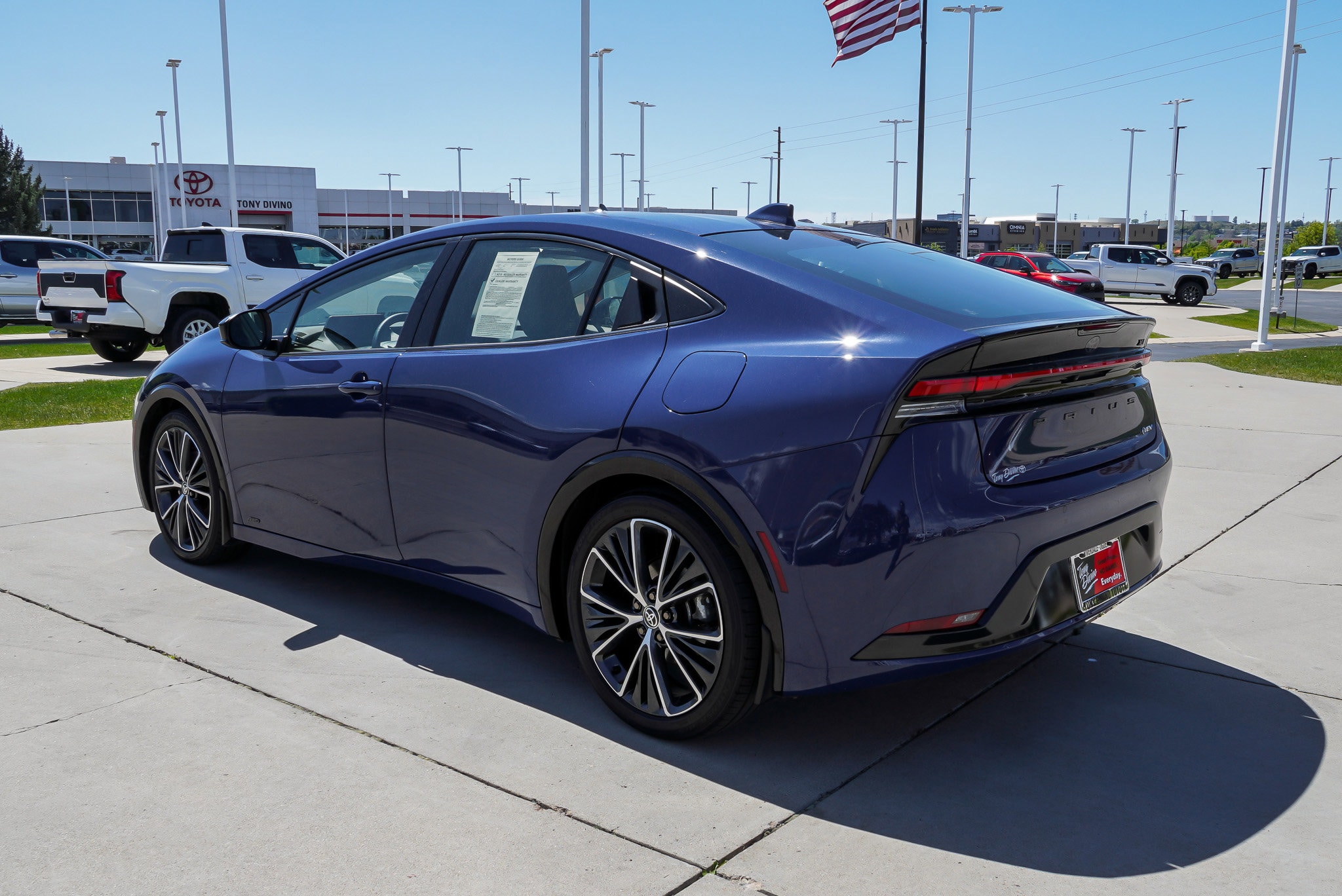 2024 Toyota Prius XLE - Photo 6