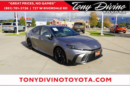 2025 Toyota Camry SE Sedan